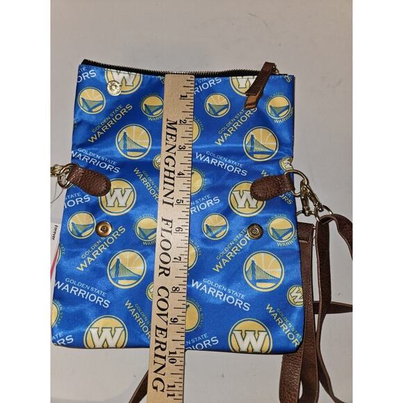 NWT! FOCO NBA Golden State Warriors Womens Repeat Logo Crossbody Wristlet - Picture 10 of 13
